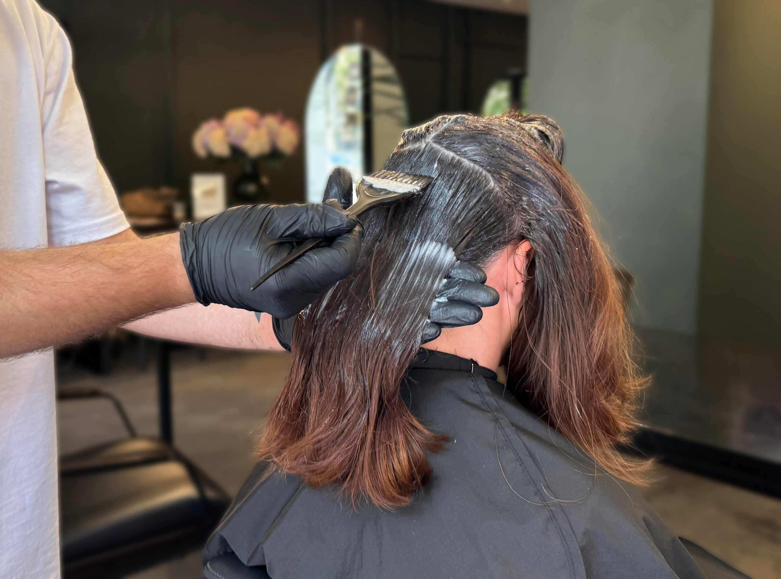 global-haarfarbe-schnitt-glossing-styling